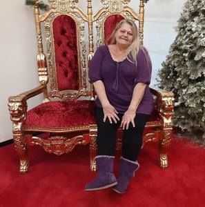 Meet your Posher, Carla